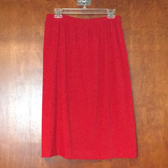 Leslie Fay, 2Pc Suit, red jacket with pencil skirt - Picture 4 of 4